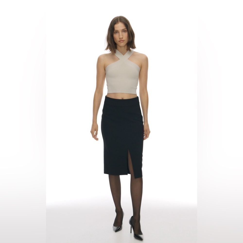 Aritzia Babaton Sculpt Knit Criss Cross Cropped Tank in Matte Pearl
